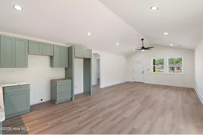 152 Hillside Street, Clarkton, NC 28433 - Photo 10