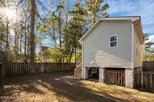 644 E Ocean Rd, Holly Ridge, NC 28445 - Photo 16