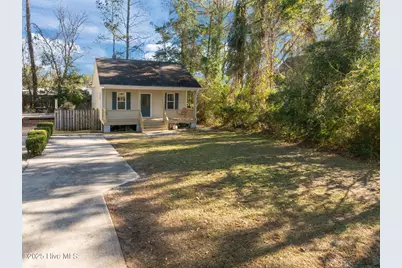644 E Ocean Road, Holly Ridge, NC 28445 - Photo 2