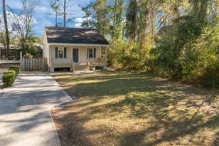 644 E Ocean Rd, Holly Ridge, NC 28445 - Photo 2