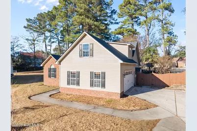 104 Dundee Court, Jacksonville, NC 28546 - Photo 2