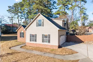 104 Dundee Ct, Jacksonville, NC 28546 - Photo 2