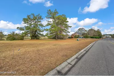 1070 N Middleton Drive NW, Calabash, NC 28467 - Photo 4
