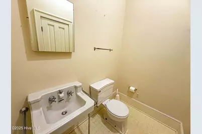 407 S King Street, Windsor, NC 27983 - Photo 68