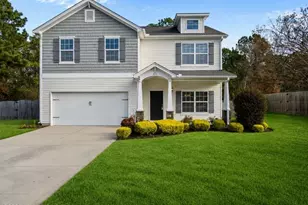 402 Boathouse Ct, Swansboro, NC 28584 - Photo 2