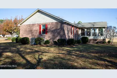 347 Stewart Circle, Whiteville, NC 28472 - Photo 6