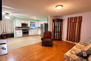 160 Pinewood Dr, Arapahoe, NC 28510 - Photo 4