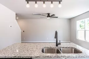 780 W Illinois Ave, Southern Pines, NC 28387 - Photo 8