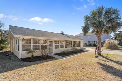 116 SE 55th Street, Oak Island, NC 28465 - Photo 2