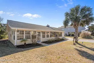 116 SE 55th St, Oak Island, NC 28465 - Photo 2