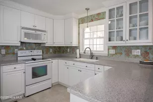 402 Willow Rd, Clinton, NC 28328 - Photo 6