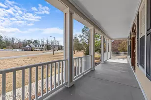 237 Country Squire Ln, Jacksonville, NC 28540 - Photo 4