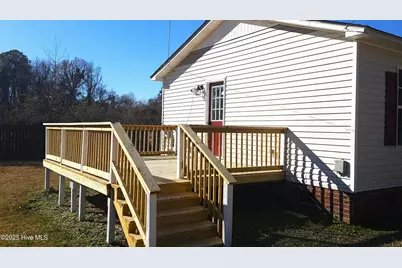 809 1st Street E, Ahoskie, NC 27910 - Photo 2