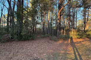 107 Starboard Dr, New Bern, NC 28562 - Photo 1