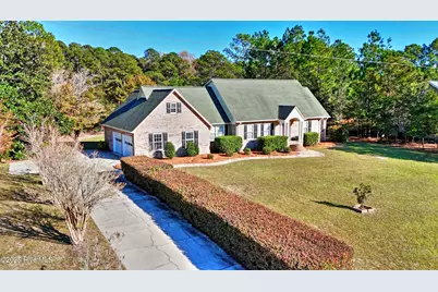 10 Queens Grant Circle SW, Shallotte, NC 28470 - Photo 2