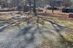 199 Hannah Pickett Ave, Rockingham, NC 28379 - Photo 4