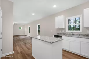 171 Traveller Wy, Raeford, NC 28376 - Photo 18