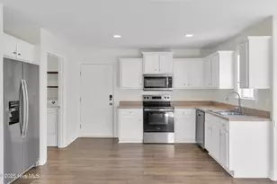 9564 Holly Hills Dr NE, Leland, NC 28451 - Photo 10