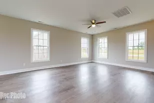 313 Starky Dr, Richlands, NC 28574 - Photo 8