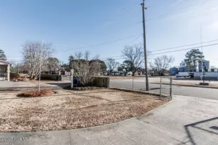 201 W Cross St, Nashville, NC 27856 - Photo 8