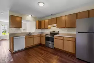 1997 W Brandymill Ln, Jacksonville, NC 28546 - Photo 8