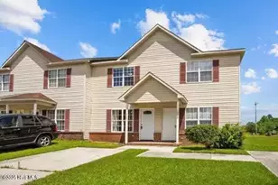 1997 W Brandymill Ln, Jacksonville, NC 28546 - Photo 2