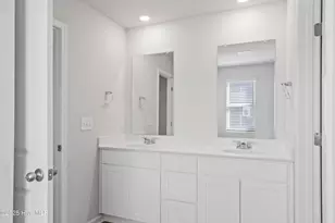 621 S Squires Run Ln, Richlands, NC 28574 - Photo 14