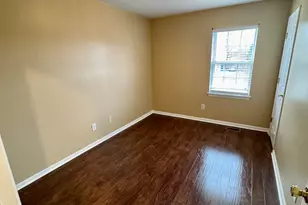 2506 Bluff View Ct, Greenville, NC 27834 - Photo 12