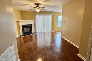 2506 Bluff View Ct, Greenville, NC 27834 - Photo 2