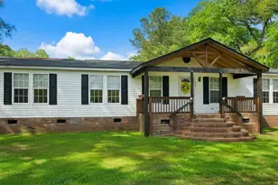 688 Georgia Pacific Rd, Whiteville, NC 28472 - Photo 2