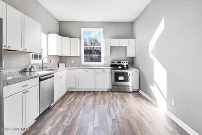 304 Woodland Avenue, Rocky Mount, NC 27801 - Photo 6