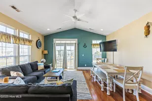 1208 Bonito Ln, Carolina Beach, NC 28428 - Photo 10