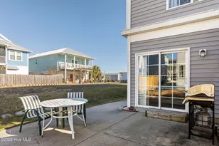 1208 Bonito Ln, Carolina Beach, NC 28428 - Photo 8