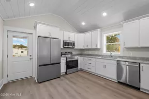 613 Mulberry St, Beaufort, NC 28516 - Photo 36