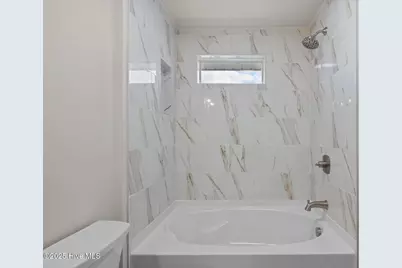 613 Mulberry Street, Beaufort, NC 28516 - Photo 16