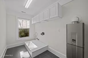 723 Pollock St, New Bern, NC 28562 - Photo 36
