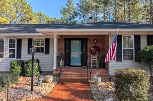 247 Longleaf Dr, West End, NC 27376 - Photo 2