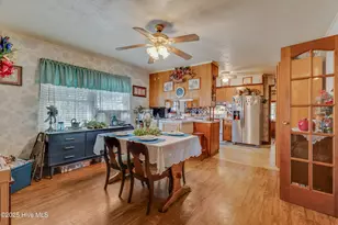 307 W Westbrook St, Wallace, NC 28466 - Photo 10