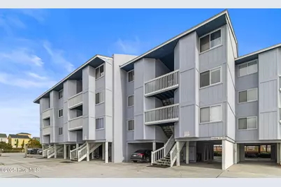 1311 Lake Park Boulevard S #2b, Carolina Beach, NC 28428 - Photo 2