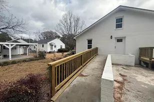 203 Stewart Ave, Clinton, NC 28328 - Photo 22