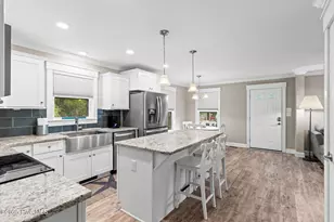 125 NW 15th St, Oak Island, NC 28465 - Photo 12