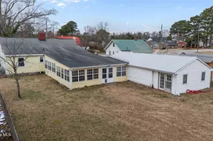 4137 N Lee St, Ayden, NC 28513 - Photo 10