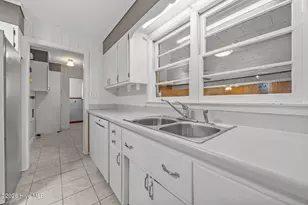 205 Fenton Pl, Jacksonville, NC 28540 - Photo 32
