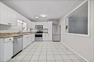 708 Barn St, Jacksonville, NC 28540 - Photo 4