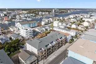 505 Carolina Beach Ave N, Carolina Beach, NC 28428 - Photo 10
