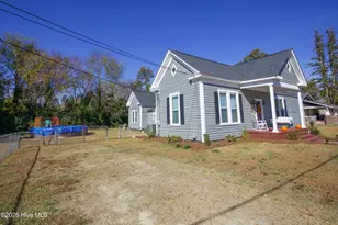 307 N Green St, Parkton, NC 28371 - Photo 14
