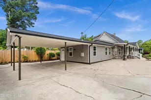 705 Bullard St, Roseboro, NC 28382 - Photo 4