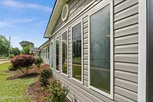 705 Bullard St, Roseboro, NC 28382 - Photo 14