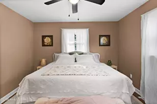 241 Oak St, Wallace, NC 28466 - Photo 34