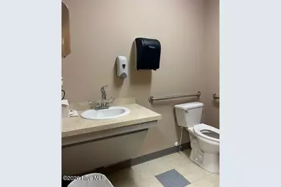 1402 Wayne Memorial Drive #B, Goldsboro, NC 27534 - Photo 10